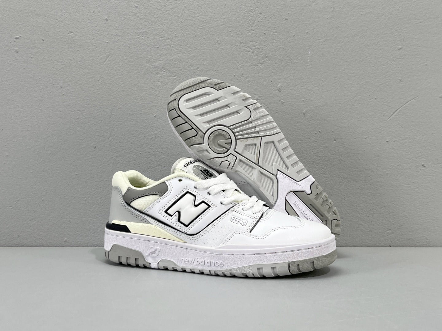 New Balance 550 White Marblehead