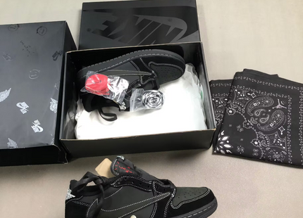 Nike Air Jordan 1 Low OG x Travis Scott ‘Black Phantom