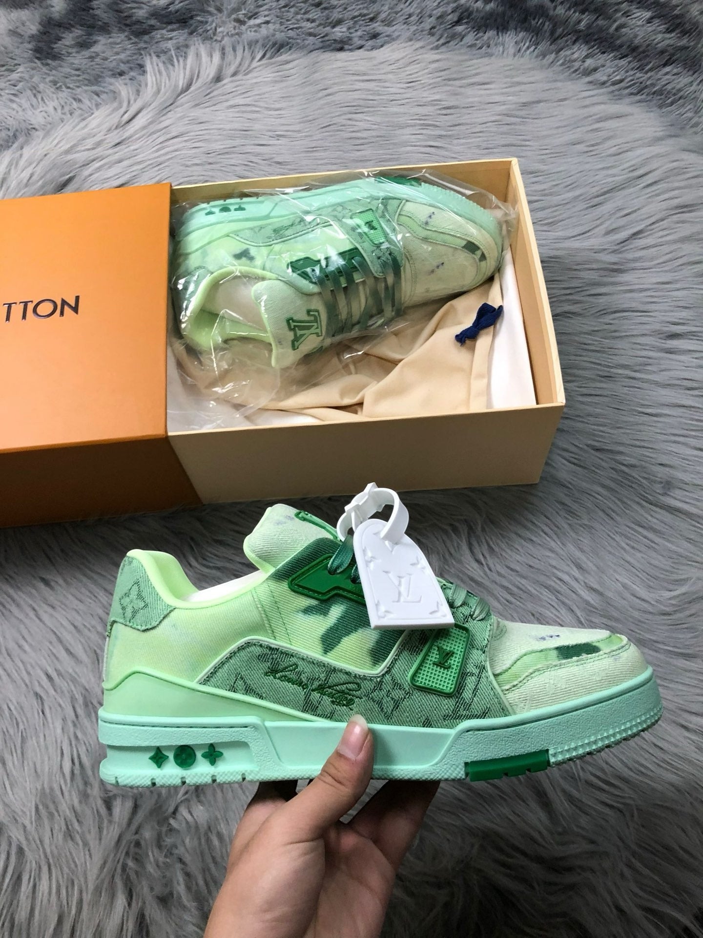 LV Trainer Sneaker - Shoes | LOUIS VUITTON